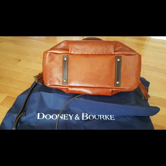 Dooney and Bourke Brown leather satchel purse - Picture 5 of 6